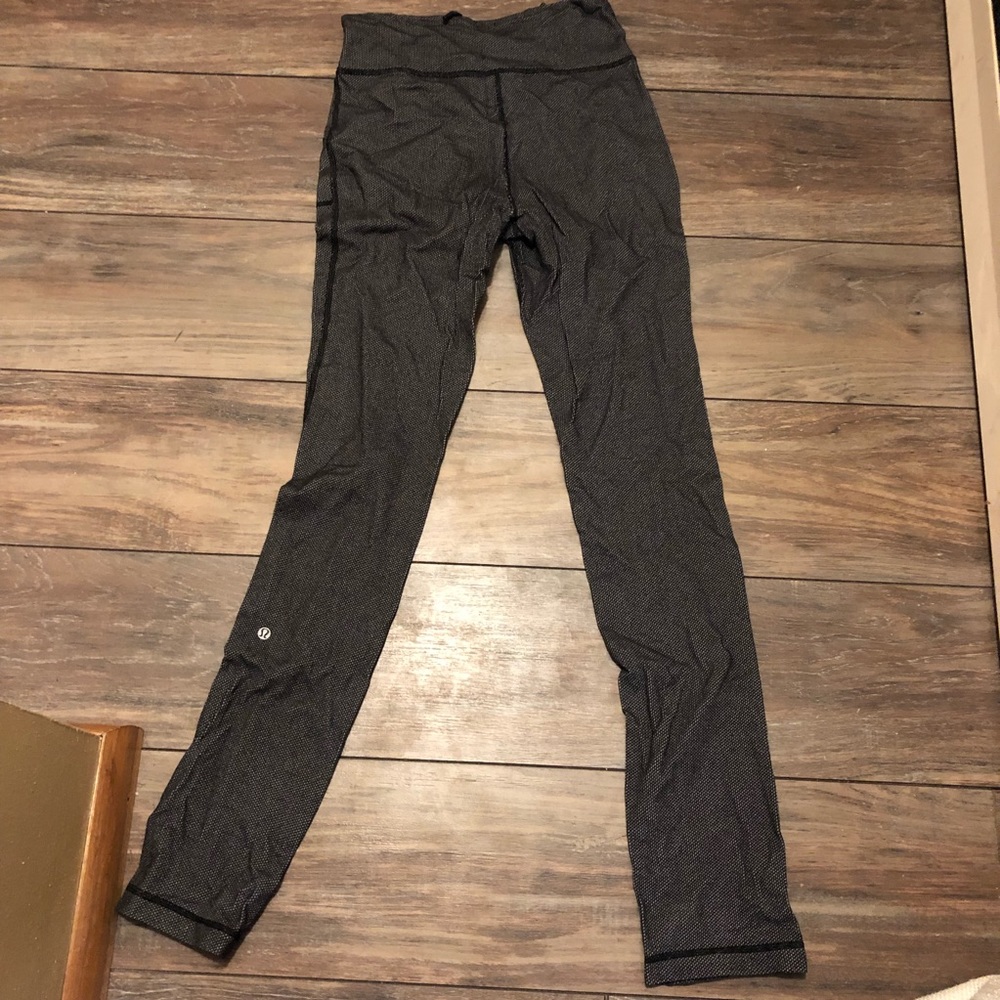 Lululemon yoga pants